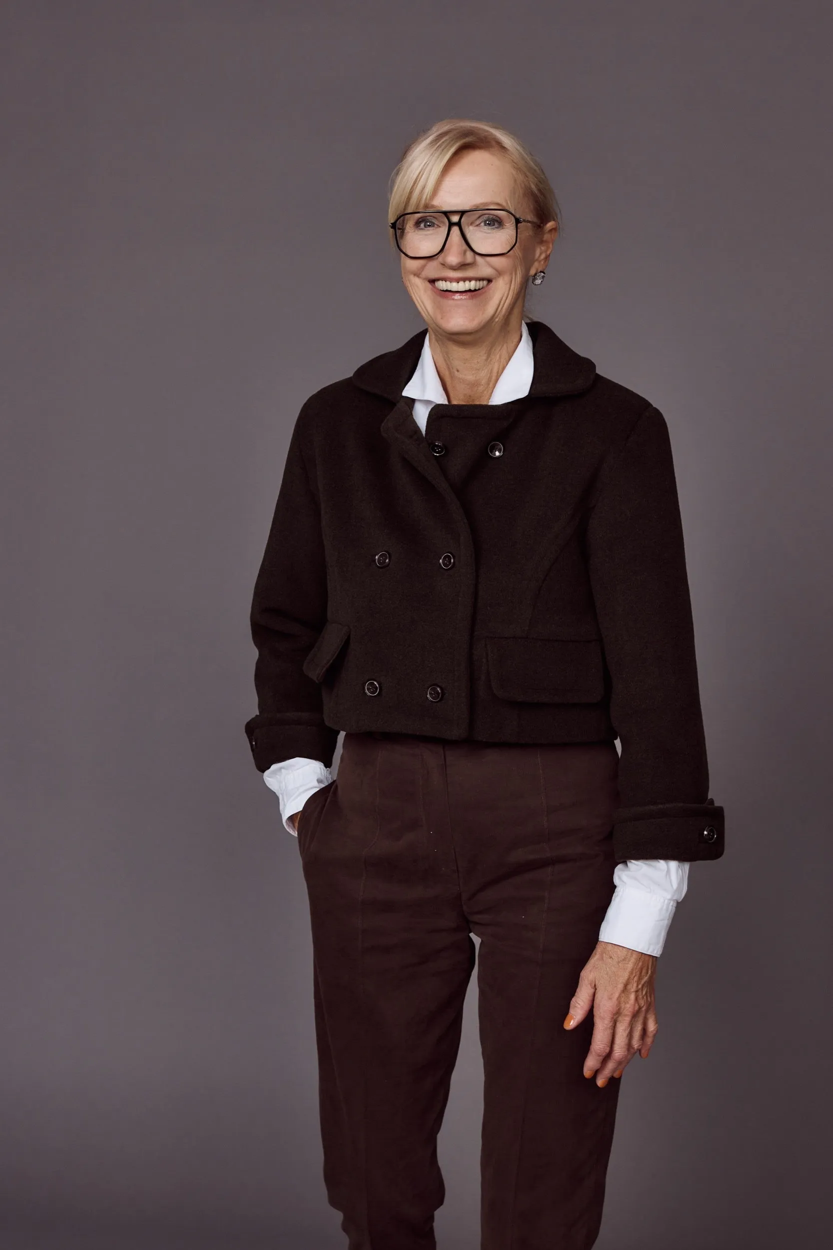 70-11 Short Double-Breasted Jacket with Back Belt