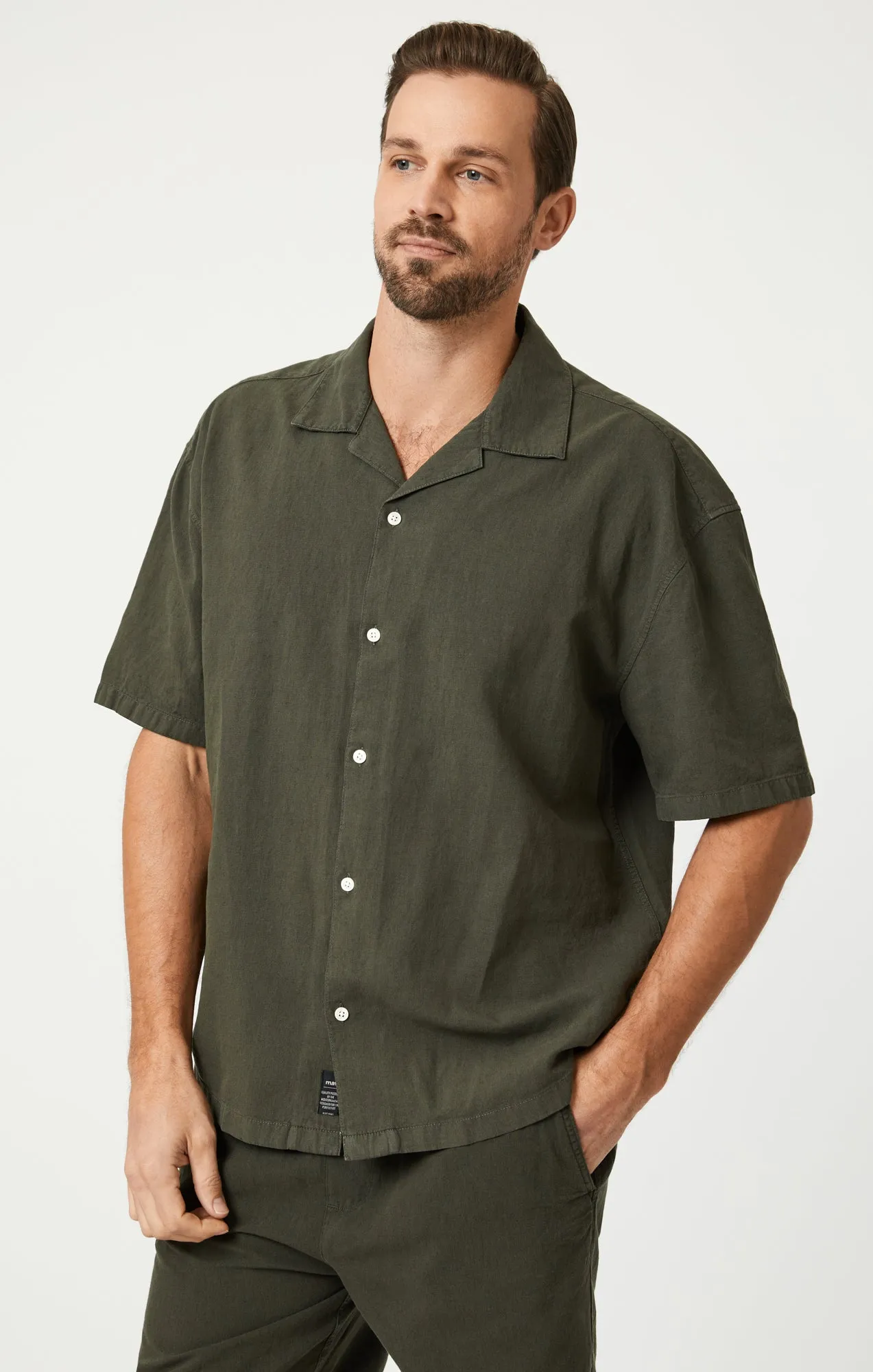 SHORT SLEEVE BUTTON-UP SHIRT IN ASPHALT