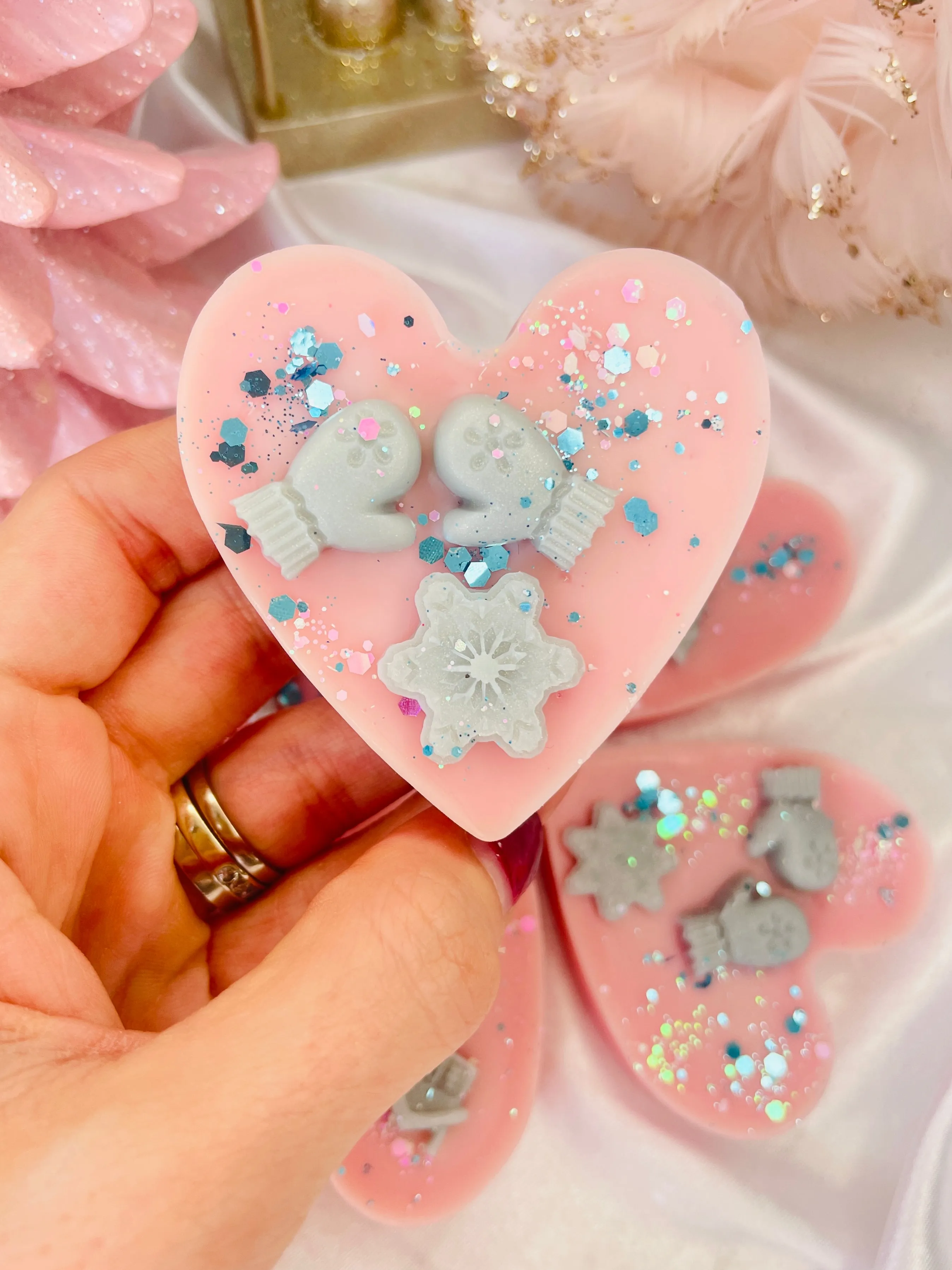 Snowkissed Lodge 'Heart Slabs'